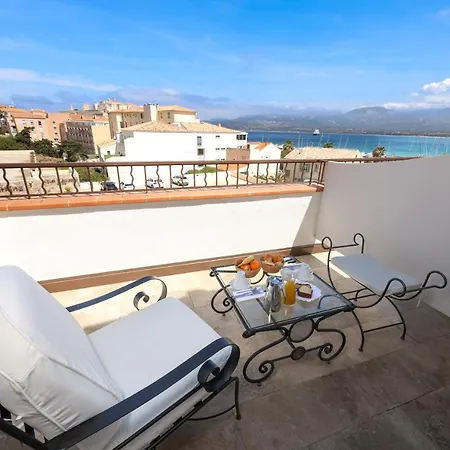 L'abbaye Hotel 5*