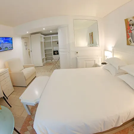 Hotel L'abbaye 5*