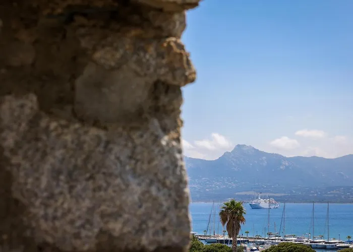 L'abbaye 5* Calvi (Corsica)