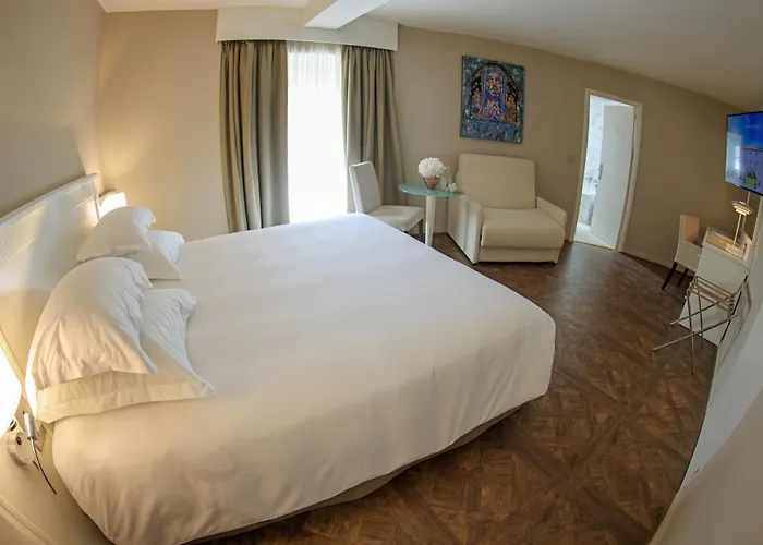 L'abbaye 5* Calvi (Corsica)